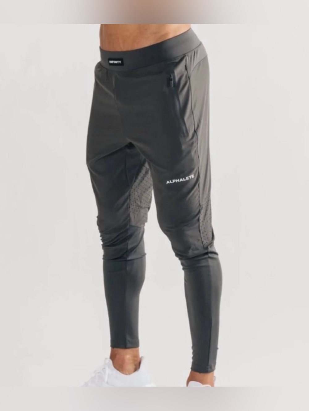 Alphalete Infinity Tech Joggers - Size medium